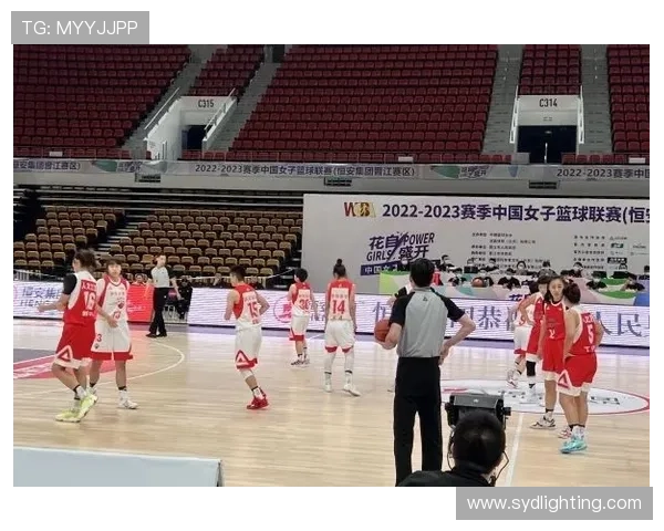 武汉篮球队快攻战术分析与得失总结探讨 武汉篮球队快攻战术分析与得失总结探讨