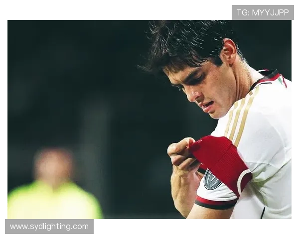 卡卡足球明星高清壁纸集锦展现他的风采与魅力