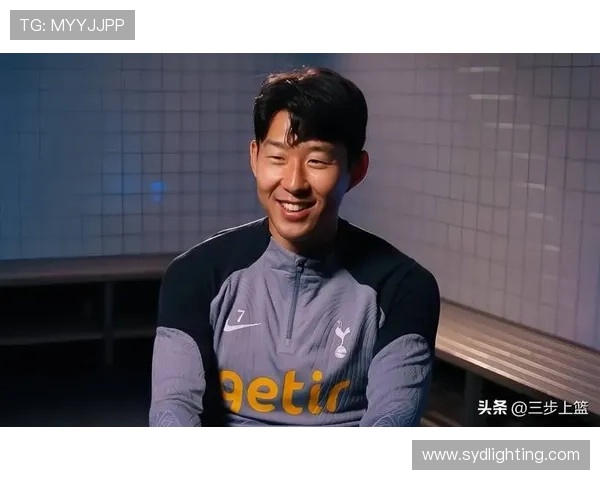 足球明星孙兴敏的魅力头像揭示了他在绿茵场上的非凡风采与个人魅力